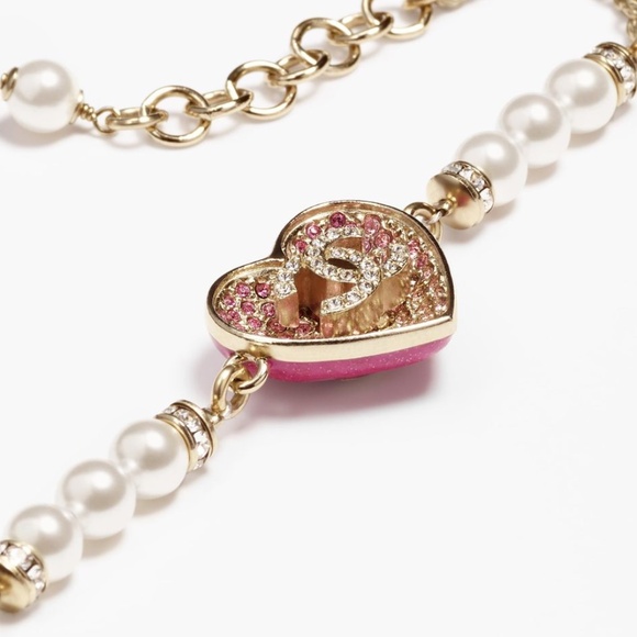 CHANEL Jewelry - Chanel Pink Gold Metal Rhinestones Heart Choker CC  Pearl and Diamantés
